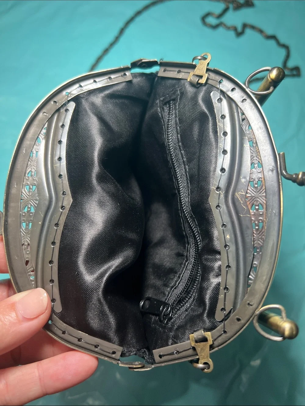 Vintage-Inspired Black Beaded Evening Bag with Gold Frame Kiss Lock